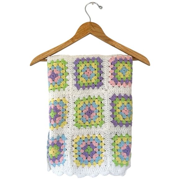 Handmade Crochet Baby Blanket Unisex Pastel Cottagecore Vintage Nursery Swiftie - Picture 6 of 16